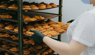 How to Start a Bakery Business in Dubai? 